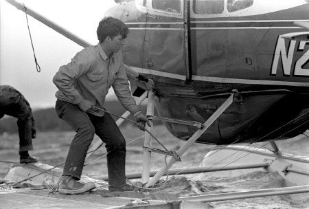 Dockhand Jeff Coryell ties up plane