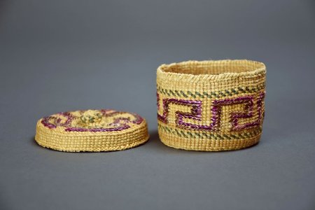 Spruce root basket and lid