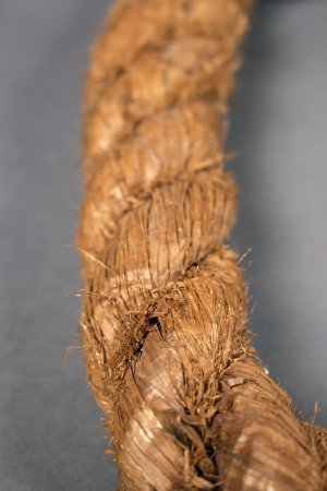 Chief Son-I-Hat's cedarbark neckring  - closeup