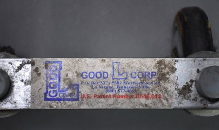 Manufacturer's tag