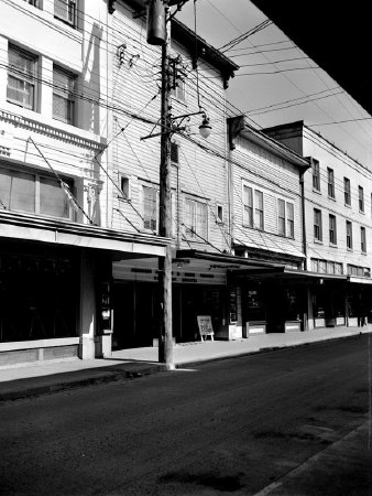 Revilla Theater, 1954